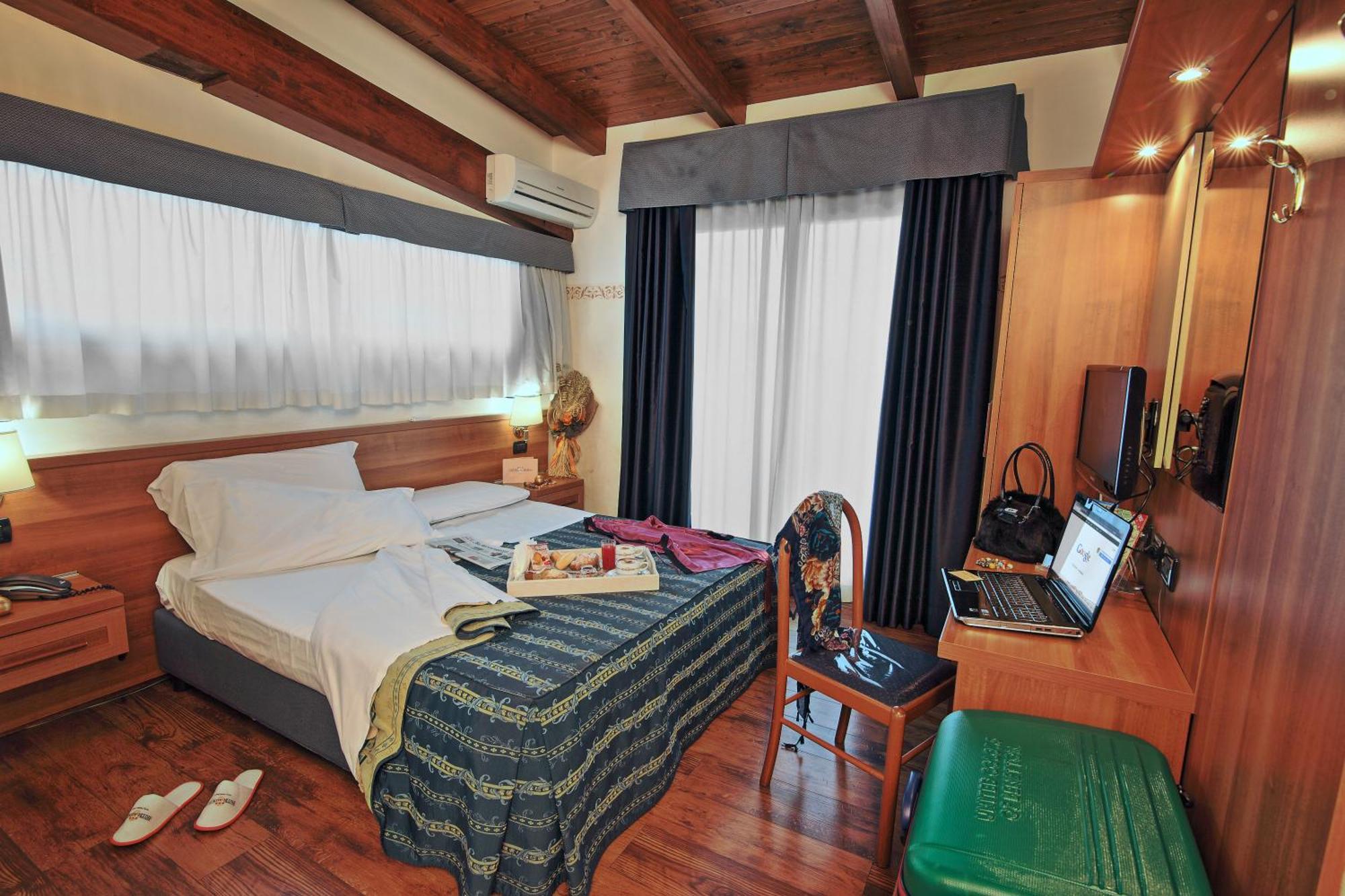 Hotel Aurora Wellness & Spa Tivoli Terme Exterior photo